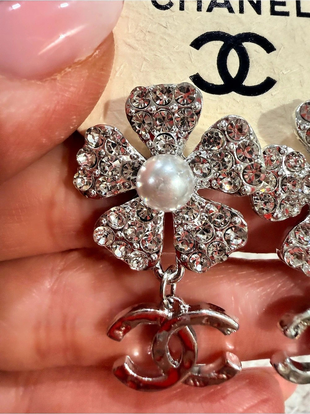 Crystal Flower Faux Pearl Drop Earrings Silver | New - Picture 5 of 9